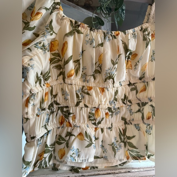 Japna | Floral Yellow/Cream Floral Puff Sleeve Top - Picture 5 of 5